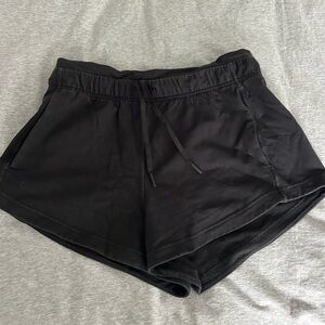 Lululemon inner glow high rise short 3" modal in black size 6